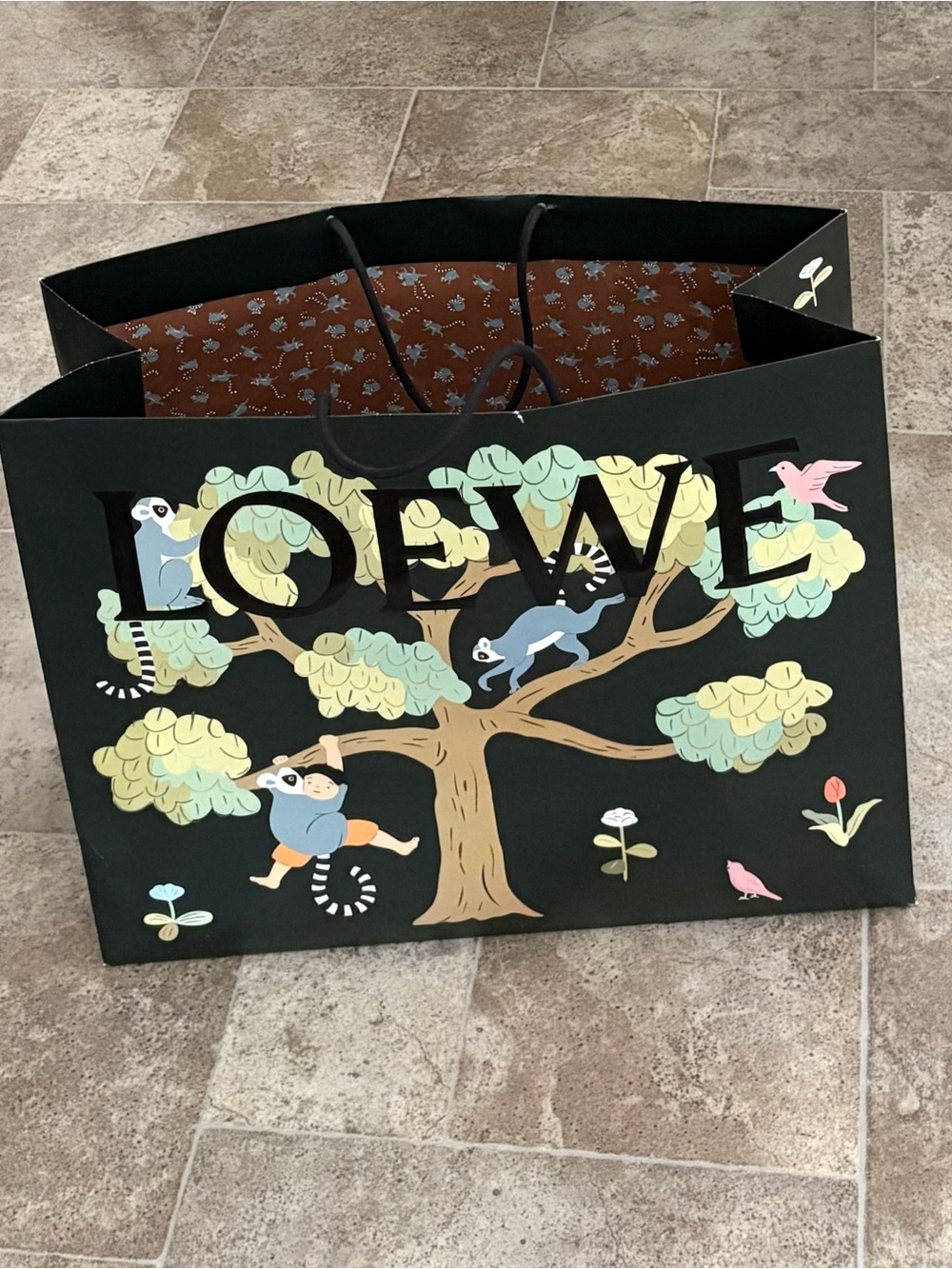 LOEWE paper shopping bag - Picture 4 of 9